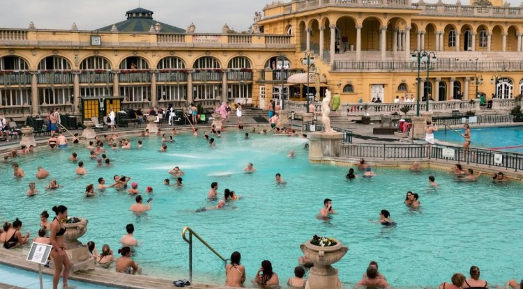 ARE THE HUNGARIAN BATHS CLEAN visual data 4