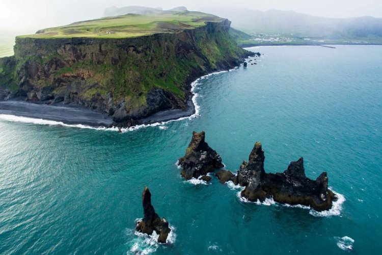 6 Reasons to Travel to Iceland
